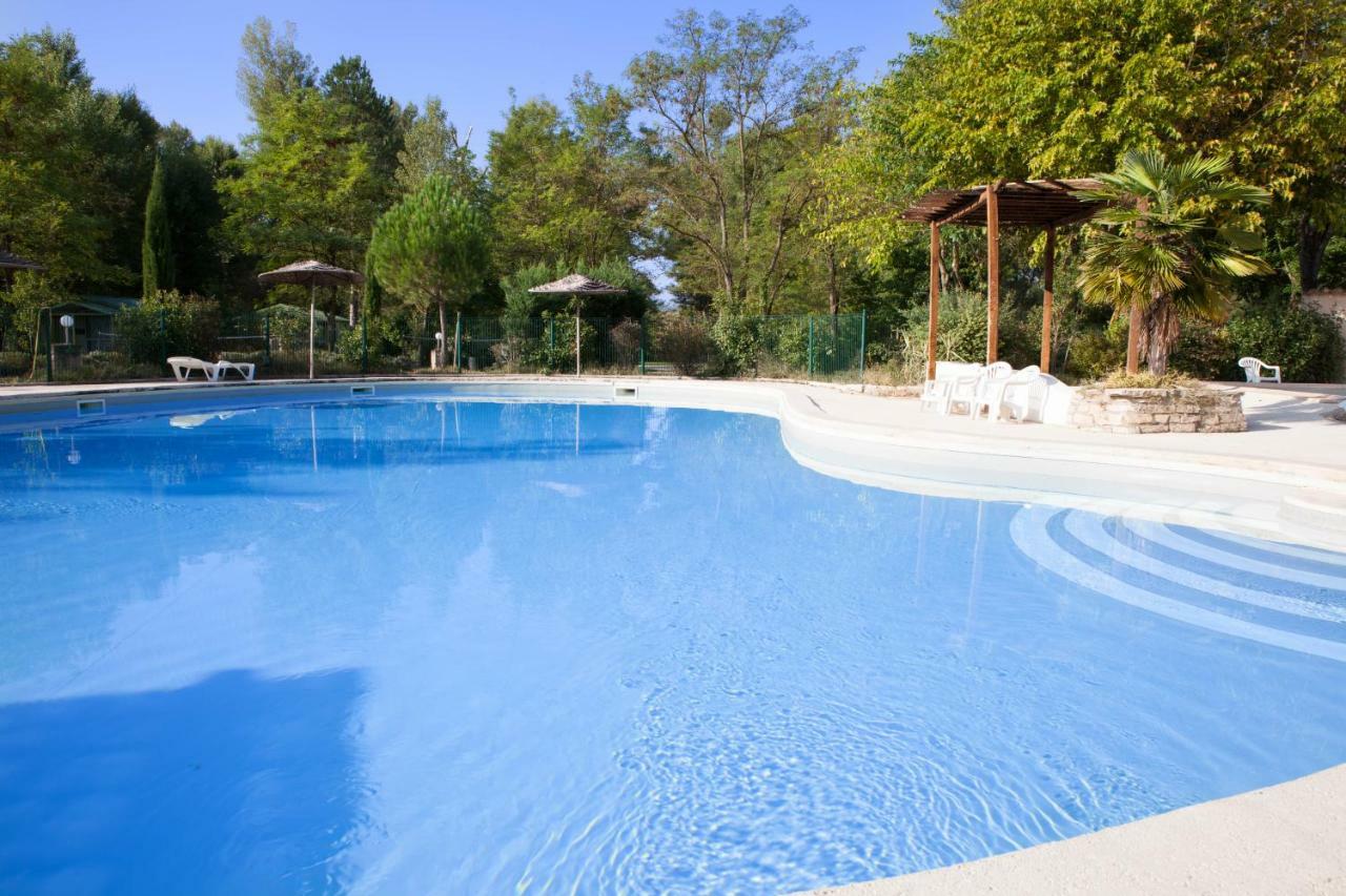 Camping L'Eau Vive Hotel Dauphin Exterior foto