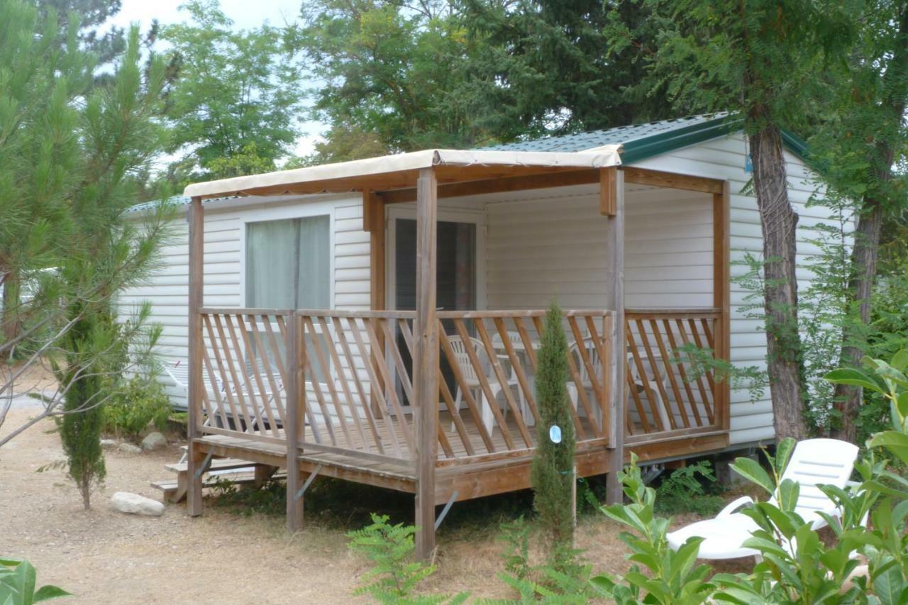 Camping L'Eau Vive Hotel Dauphin Exterior foto