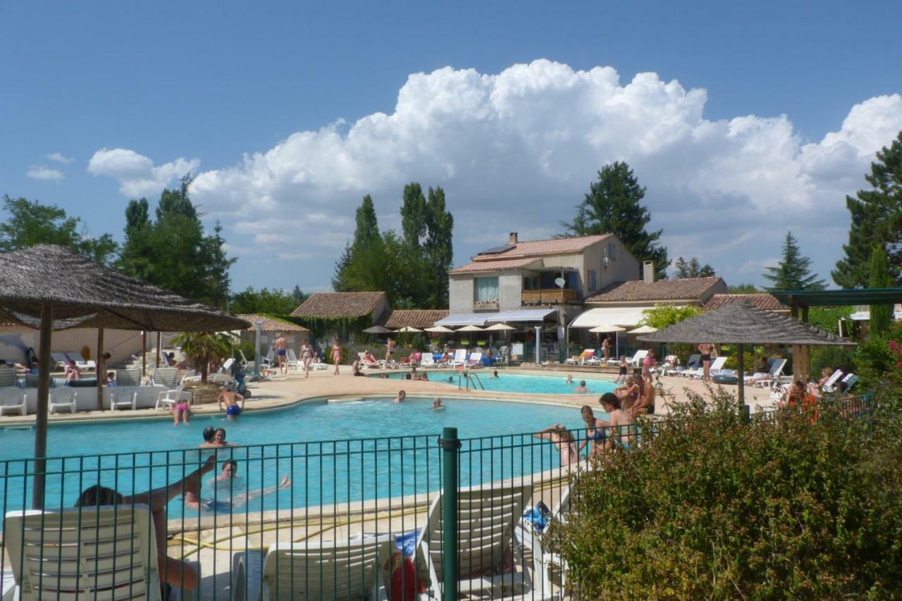 Camping L'Eau Vive Hotel Dauphin Exterior foto